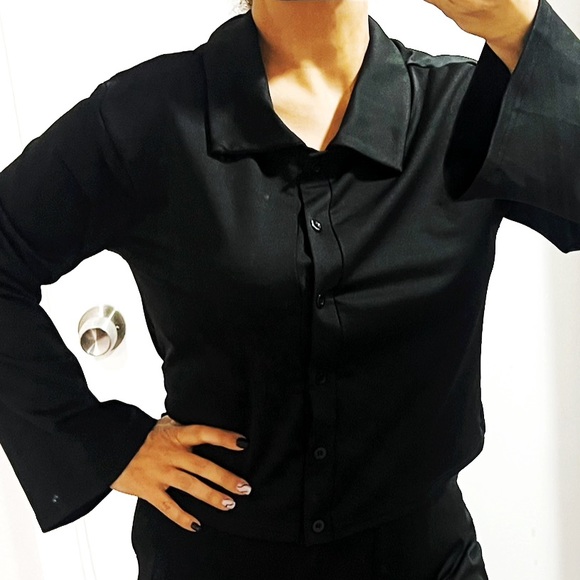 BIG SALE(5 for $20)- Elegant Black Women's Top - Picture 2 of 3